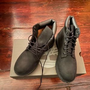 Timberland youth black boots brand new